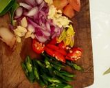 Foto langkah ke 2 dari resep Oseng kerang pedas kemangi#weekendchallenge15k#.