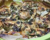 A picture of step 10 of Chicken, mushroom and artichoke quiche.