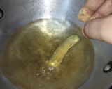 A picture of step 3 of Green chilli pakoras.