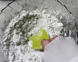 Foto langkah ke 5 dari resep Kue Putu Tanpa Bambu.