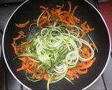 Foto del paso 4 de la receta: Pollo al limón fácil con ensalada de vegetales varios (todos de estación)