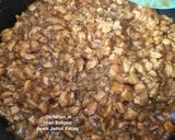 Foto langkah ke 5 dari resep Isian Bakpao Ayam Jamur Kecap.