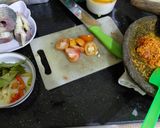 Foto langkah ke 2 dari resep 63. Ayam ungkep siap goreng.