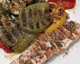 A picture of step 6 of Grilled Salmon Fillets with Peppers and Courgette.