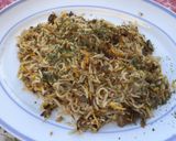 Une image de l'étape 9 de Nouilles japonaises sautées aux champignons, courgettes et épices.