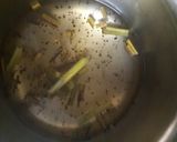 A picture of step 2 of Lemongrass Tea.