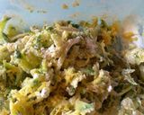 Foto del passaggio 2 della ricetta Frittelle di zucchine