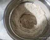 A picture of step 1 of Oats chilla.