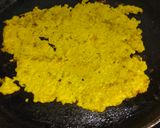 A picture of step 4 of Leftover rice chilla.