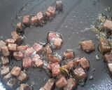 Foto del paso 2 de la receta: Espinacas con uvas pasas y jamón de cerdo...🌿🌰🍖🥓🍇