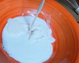 A picture of step 2 of Chocolate whipping cream.