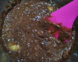 Foto langkah ke 2 dari resep Choco Banana Muffin.