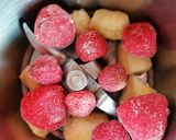 Une image de l'étape 1 de Smoothie fraise banane.