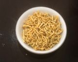 A picture of step 3 of Bhavnagri Sev Gathiya.