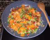 Foto del paso 2 de la receta: Paella de pollo y verduras