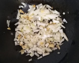 Foto del paso 3 de la receta: Spaguetis de calabacín con salsa de queso