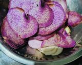 A picture of step 3 of Purple yum puri.