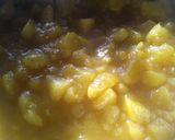 Foto del passaggio 2 della ricetta Spaghetti con patate, zafferano e finocchietto selvatico
