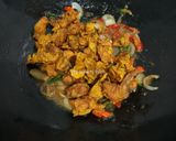 Foto langkah ke 7 dari resep Ayam Goreng Saus Tiram.