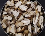 A picture of step 1 of Mushroom Omelette.