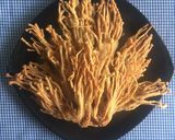 Foto langkah ke 6 dari resep Enoki Goreng Tepung.