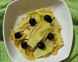 Foto del passaggio 6 della ricetta Finocchi in padella con alici e olive
