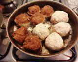 Foto del paso 6 de la receta: Albóndigas de carne mixta con salsa de tomate liviana