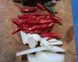 Foto langkah ke 1 dari resep Tumis Kacang Panjang Baso Sapi.