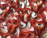 Foto del paso 5 de la receta Pizza 🍕 cuadrada con vegetales crudos🌱