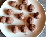 Túrós kókusz golyó recept fázis 4 fotója