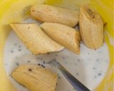 Foto langkah ke 4 dari resep Pisang Goreng Wijen Hitam Crispy.