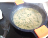 Foto del paso 3 de la receta: Cocochas en salsa verde