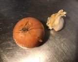 Une image de l'étape 1 de Marinade au cognac moutarde, herbes, épices et légumes (pour gibier).