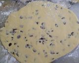 Foto del paso 2 de la receta: Galletitas fácil con pasas de arándanos