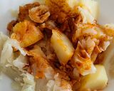 Foto del paso 4 de la receta: Repollo con patatas al ajo y pimentón