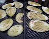 Une image de l'étape 1 de Aubergines grillées au barbecue.