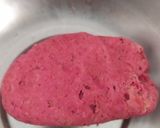 बीट रूट पूरी (beetroot poori recipe in Hindi) रेसिपी चरण 2 फोटो