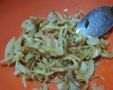 Foto del paso 1 de la receta: Bocaditos de lentejas, hongos y cebolla al horno