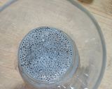 A picture of step 2 of Dragon fruit smoothie.