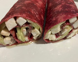 Foto del paso 5 de la receta: Wrap de remolacha con queso fresco, alficoz y anchoas