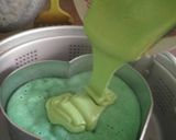 Foto langkah ke 5 dari resep Steamed rainbow cake.