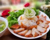 Hình bước làm 2 của món Cơm heo quay rim nước mắm