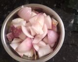 A picture of step 1 of Cauliflower bhetki curry.