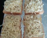 Foto langkah ke 2 dari resep Sandwich Pisang Keju.