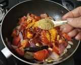A picture of step 7 of Shahi Paneer.