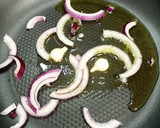 Foto del paso 2 de la receta: Ventresca de merluza con portobello