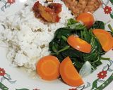 Foto langkah ke 5 dari resep Bening Bayem Wortel (Sayur Kunci).