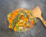 Foto langkah ke 5 dari resep 63. Oseng Tahu Buncis.