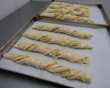 Foto del paso 6 de la receta: Palitos de hojaldre de queso