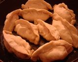 Foto del paso 8 de la receta: Gyozas o Empanaditas chinas  (dumplings)